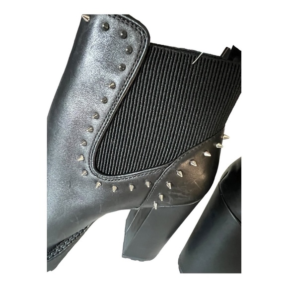 Gianni Bini Black RaantaTwo Studded Lug Sole Platform Booties NWOB Size 8.5&10M - Picture 11 of 16